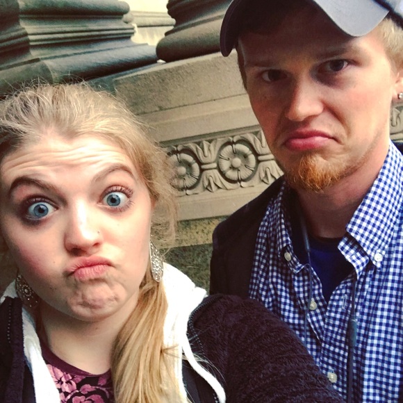 Meet your Posher, Lexi - Picture 2 of 3